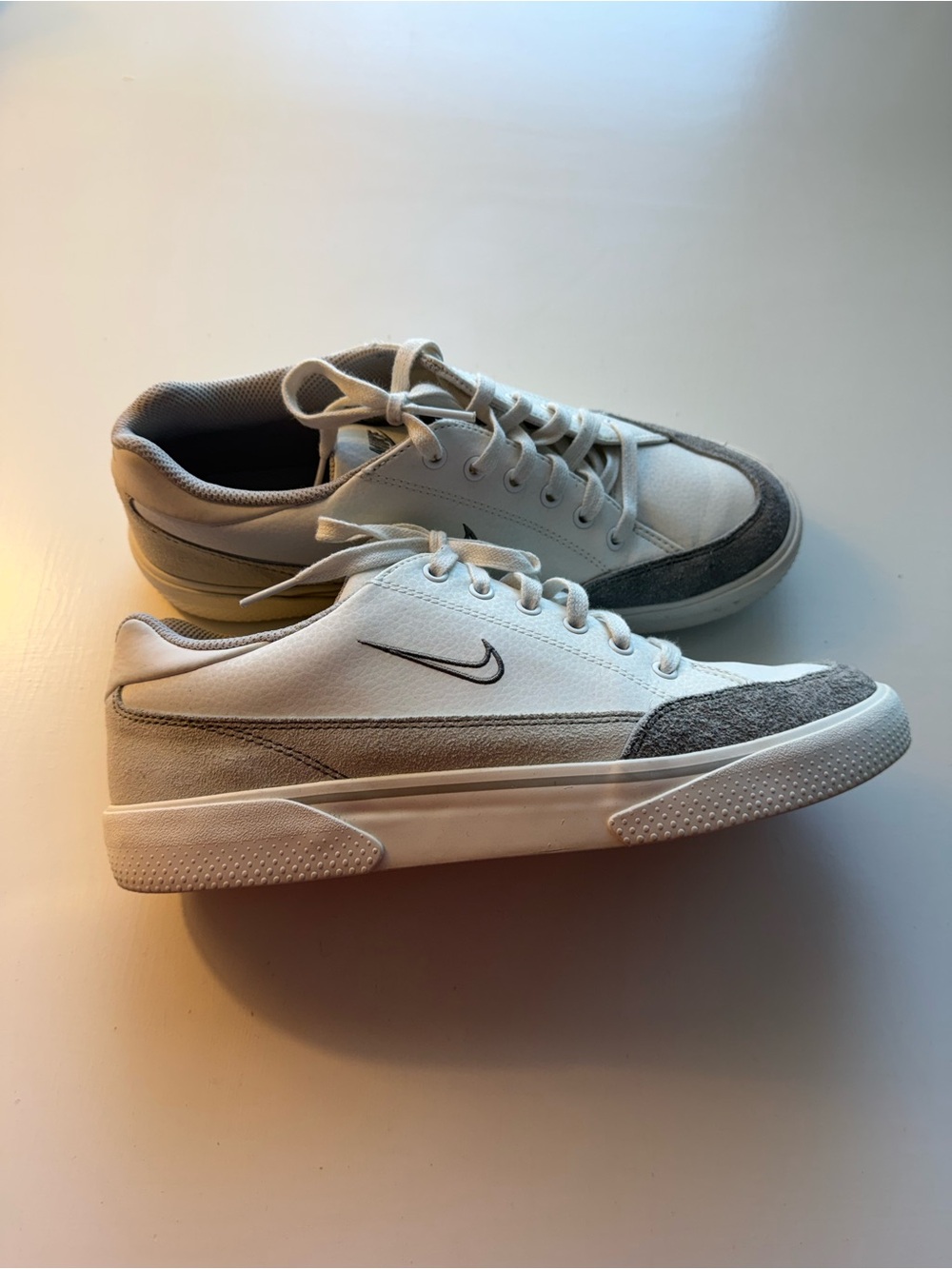 Nike Retro GTS 97 White and Gray Low-Top Skate Sneakers
